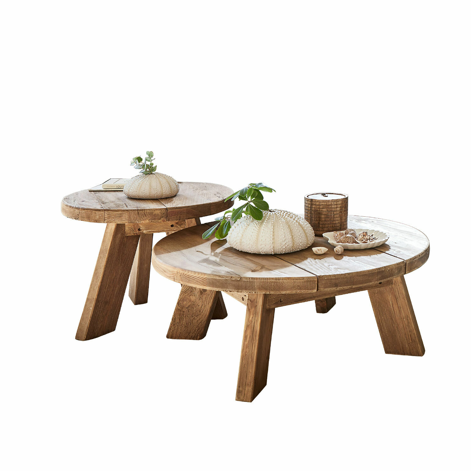 Salontafel set van 2 Oteley Twee ronde salontafels van natuurlijk hout met decoraties op het blad