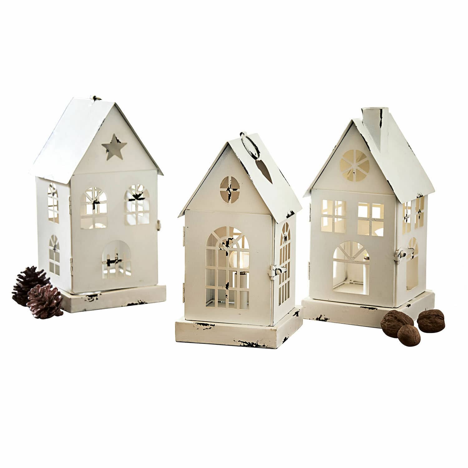 Ledlantaarn set van 3 Village Set van drie witte metalen lantaarns in huisvorm met decoratieve ramen voor sfeervolle kerstdecoratie