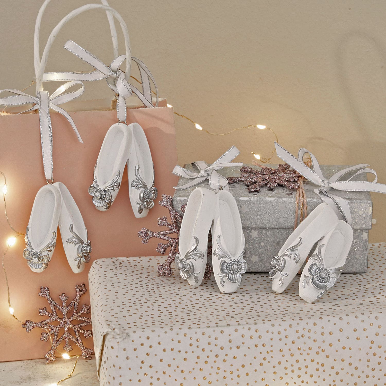 Hanger set van 4 Sindlas