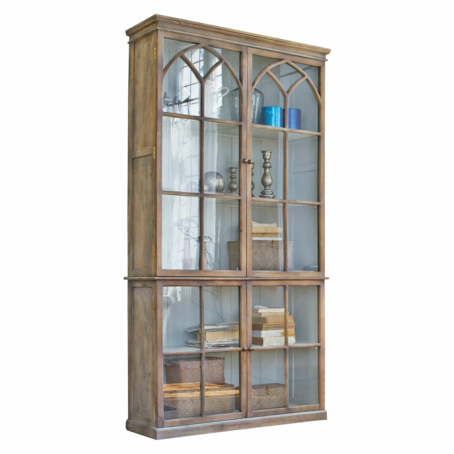 Kast Garrard Hoge houten vitrinekast met glazen deuren en planken voor boeken en decoratie