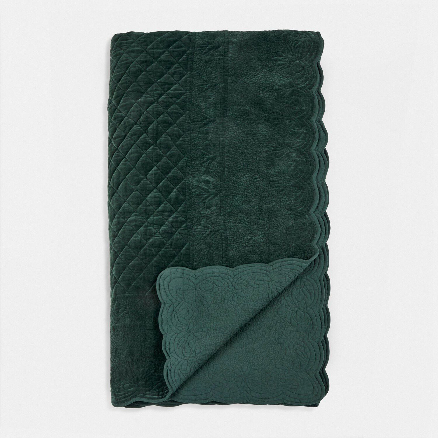 Courtepointe Lunévois Plaid vert matelassé en tissu doux avec motif décoratif et bord ondulé
